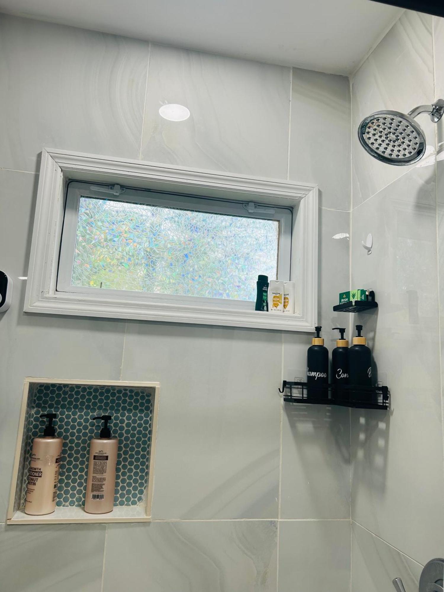 Fancy Studio Private Entrance Selden المظهر الخارجي الصورة